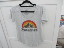 disney medium lion king hakuna matata gray adult shirt top