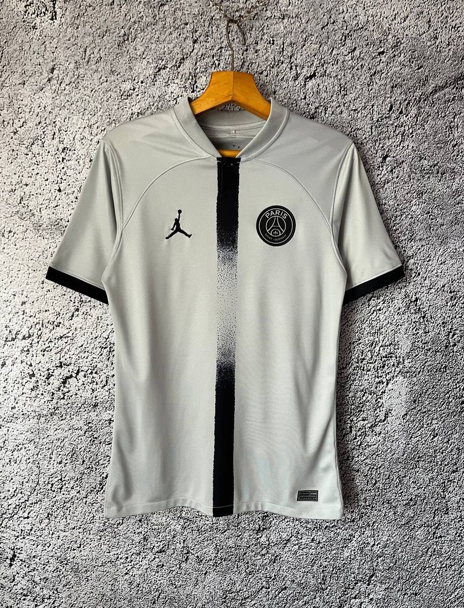 Jordan Paris Saint-Germain シャツ グレー PSG Jordan PSG Football Jersey Paris Saint-Germain Grey Shirt Size S