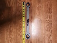 SNAP ON TOOLS R3032 RACHETING 1" AND 15/16" WRENCH