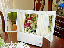 NORELCO 3 WAY LIGHT MAKE UP MIRROR W/ 2 SIDE ...