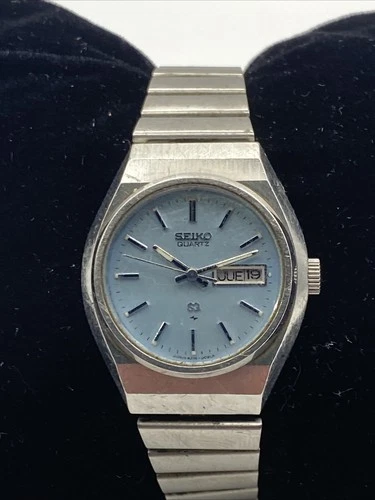 vintage seiko SQ 4326-0089 women's quartz watch 25mm, Blue Dial New Battery 6”