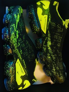 acronym vapormax black volt