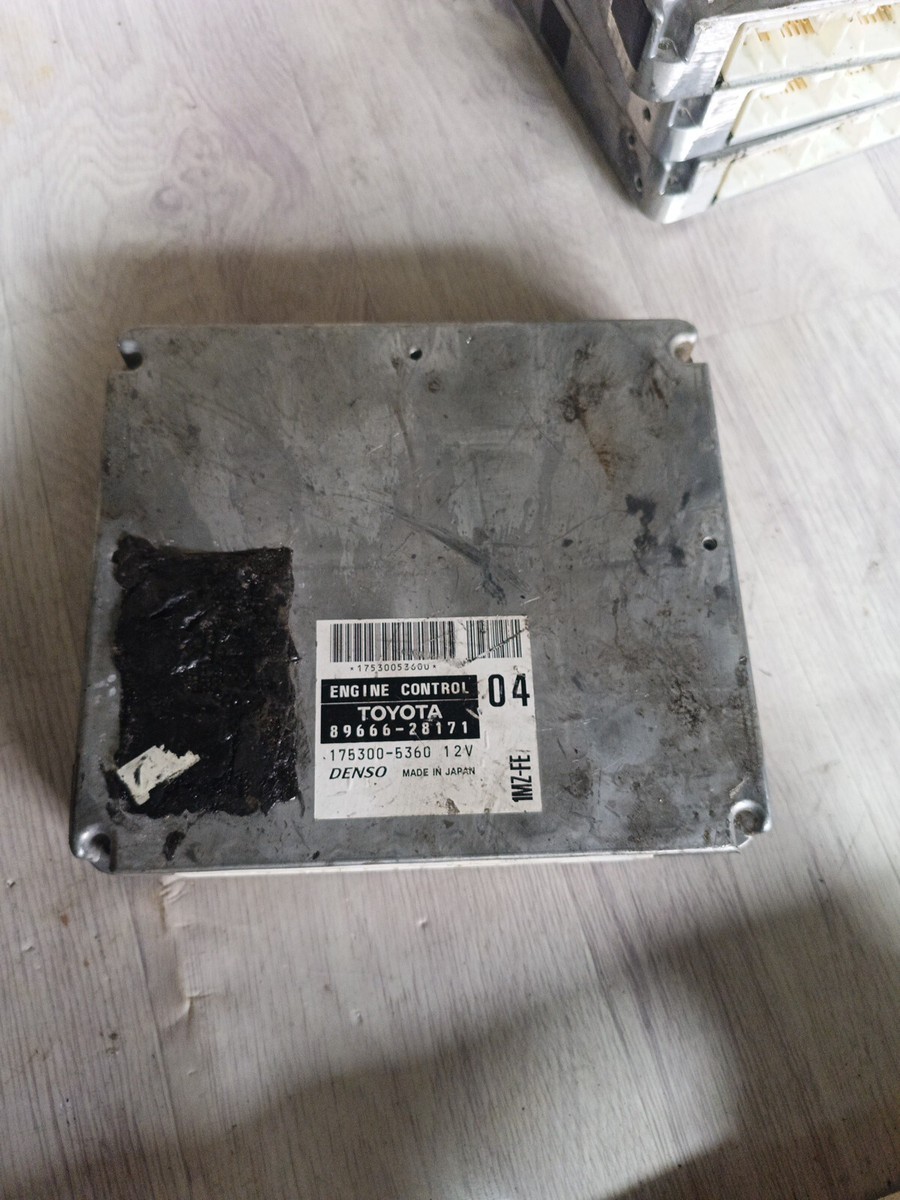 ま〜♩ Toyota MARK X 08/2012-10/2016 ENGINE CONTROL UNIT ECU 89661