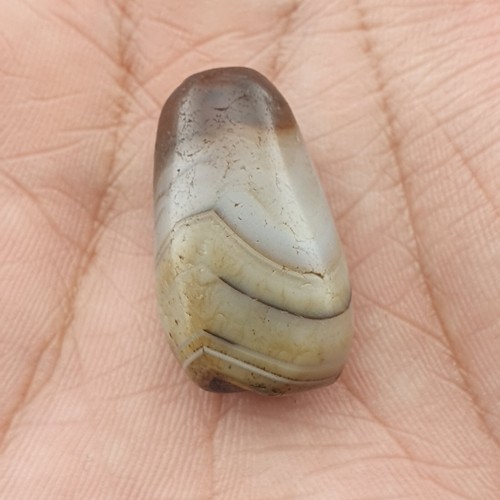Stunning Antique Natural Pattern Tibetan Agate Bead - Picture 19 of 24