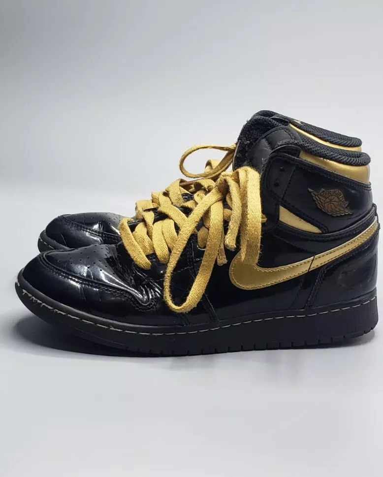 Air Jordan 1 Retro High Black Metallic Gold Size 6.5Y