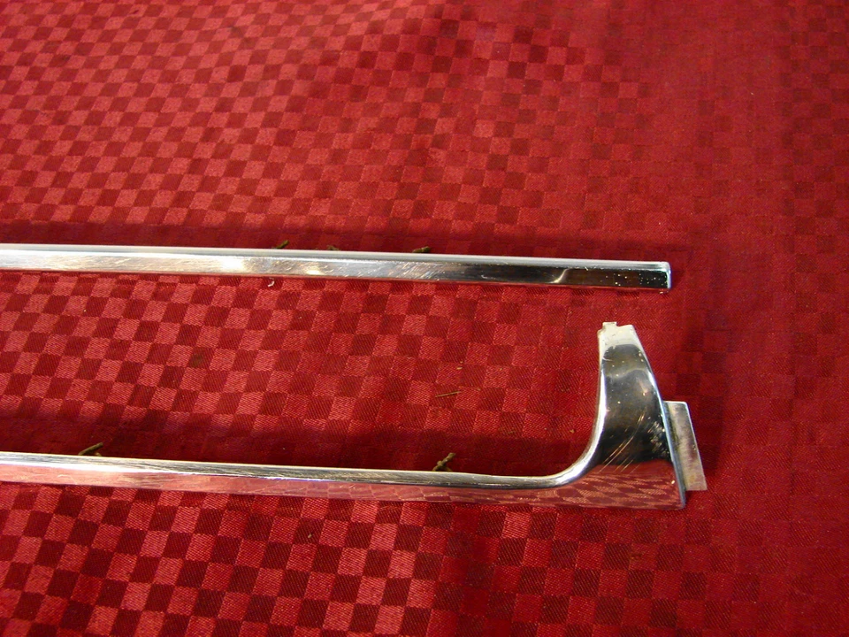 56 凯迪拉克系列 62 可转换 2 门硬门皮带装饰 — 第 2/4 张图片