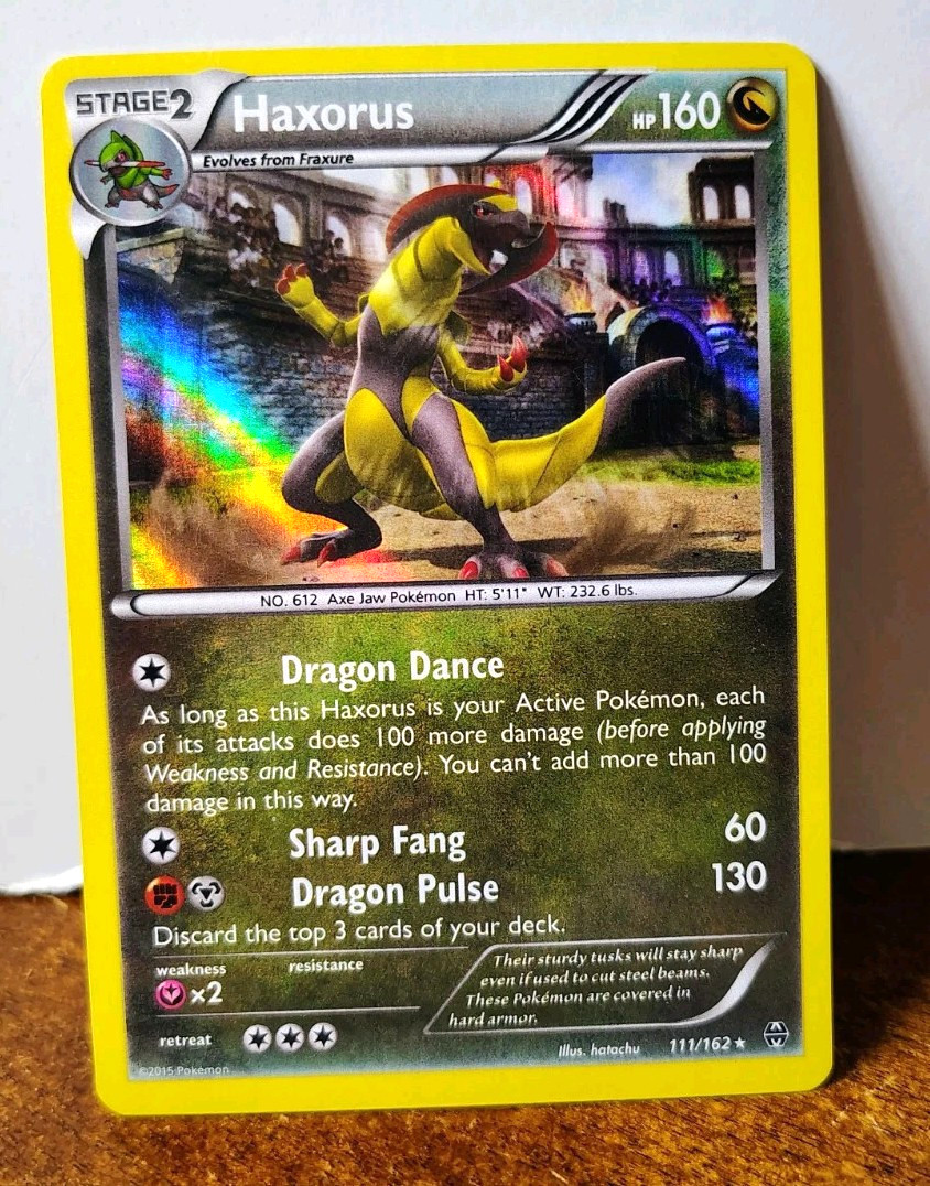POKEMON HAXORUS 111/162 HOLO RARE BREAKTHROUGH LP