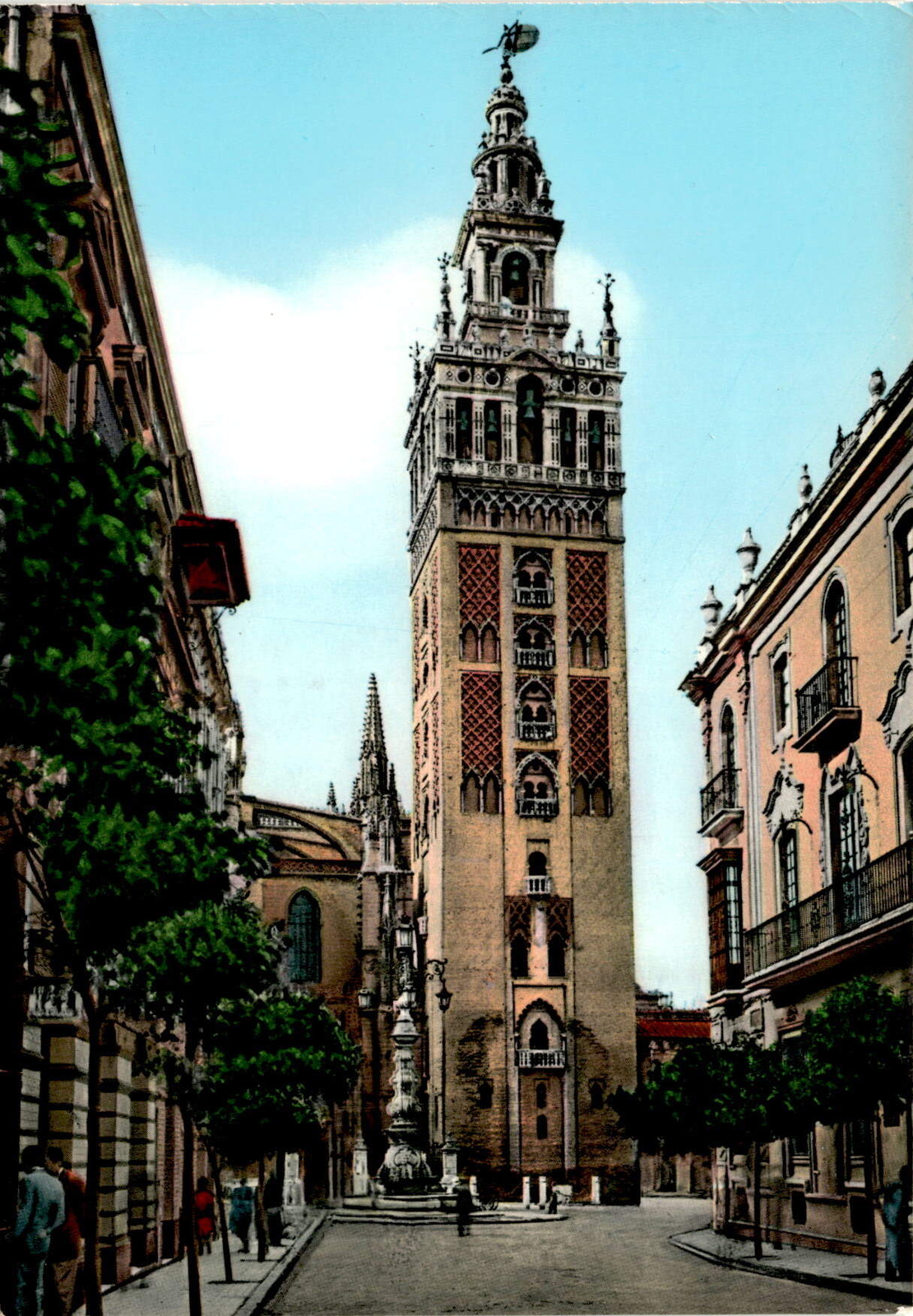 Postal Vintage: Torre La Giralda, Sevilla y Tienda Panamericana, Madrid
