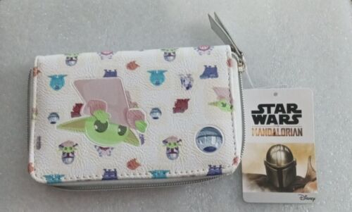 Star Wars The Mandalorian Wallet Allover Character Print Baby Yoda 6" x 4"  - Picture 1 of 2