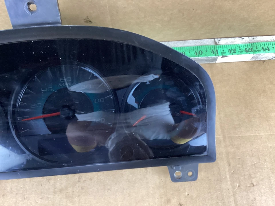 Cuadro de instrumentos velocímetro Ford Fusion 2010-2012 Foto 3 de 4