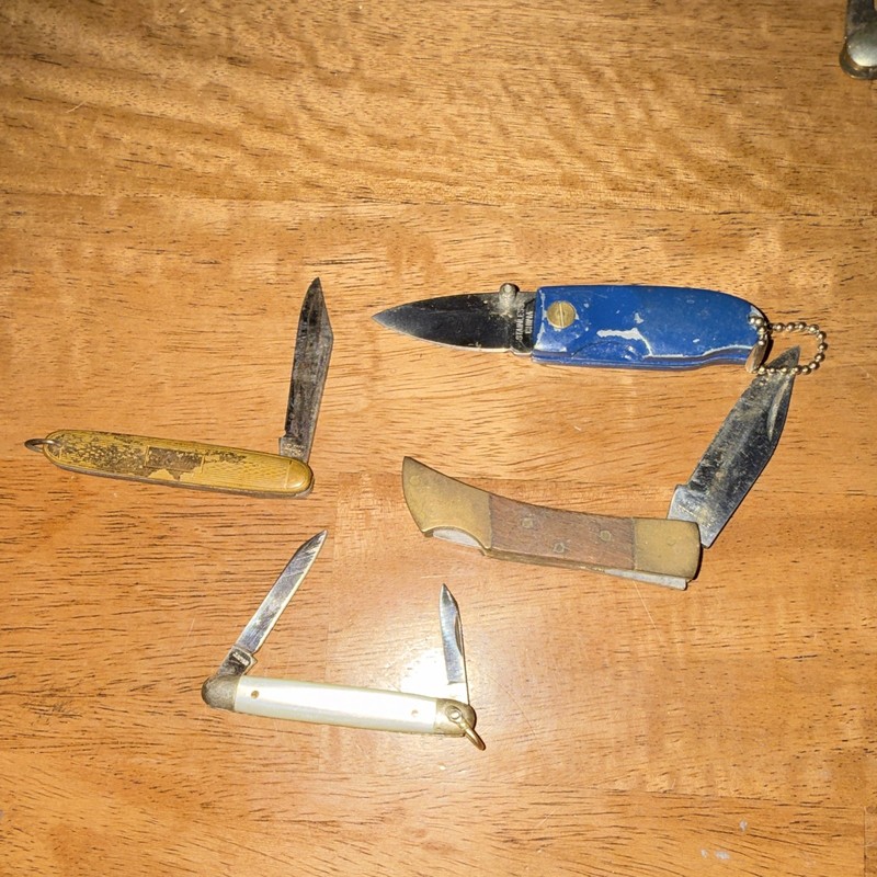 Lot of Vintage Slipjoint Pocketknives, Steel Clip Point Blades,