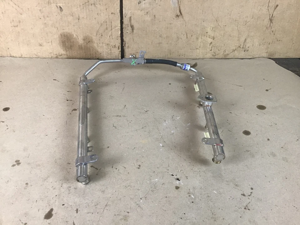 Línea de manguera de riel de inyección de combustible McLaren 650S 2015 15-17:A Foto 4 de 4