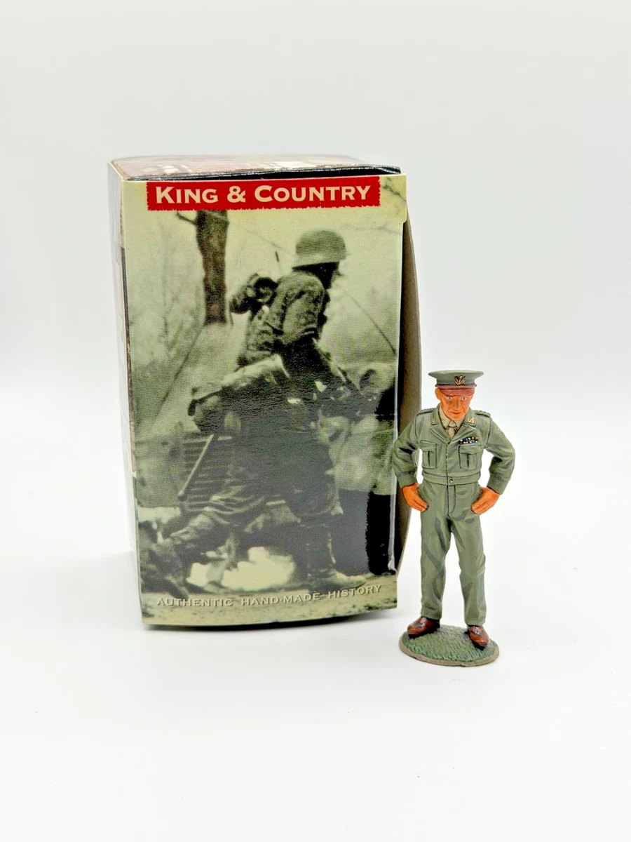 VN160 Sitting VC Female Soldier figurines et collections