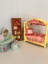 Fisher Price Loving Family Child Kids Bedroom 2009 canopy bed Blue vanity chair