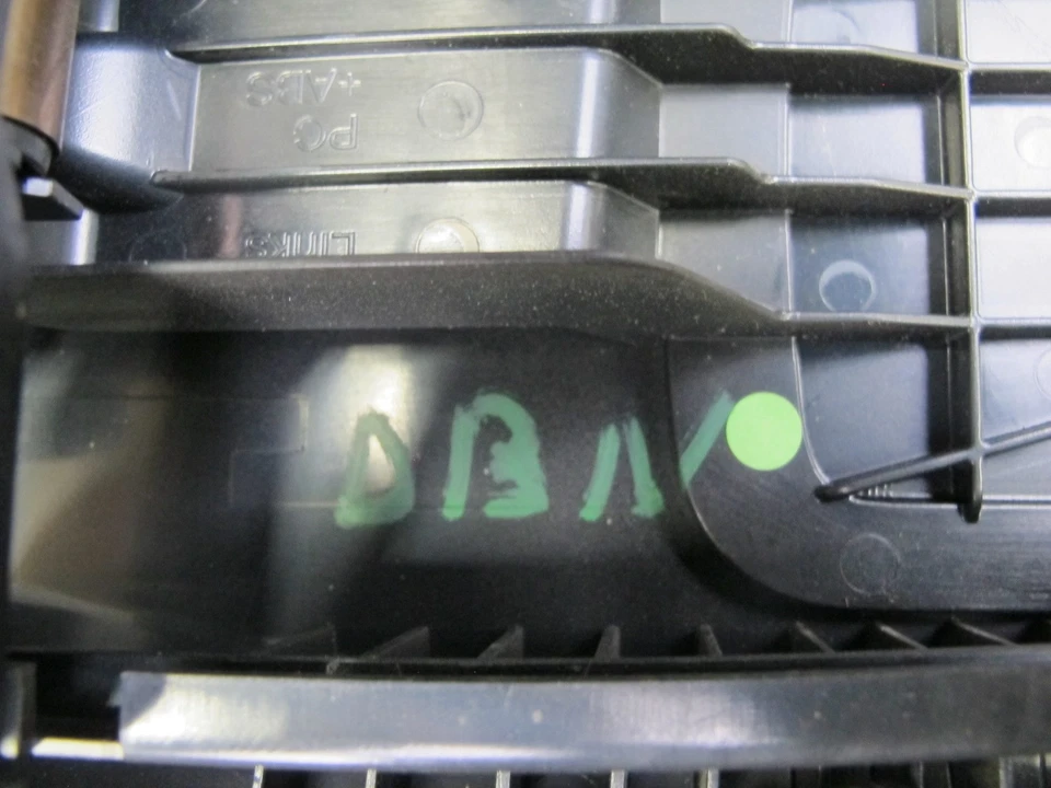 08-13 BMW E88 135i КОМПЛЕКТ КАБРИОЛЕТОВ ИЗ 2 ЗАДНИХ БОКОВЫХ НАКЛАДОК ПАНЕЛЬ ЧЕРНЫЙ OEM - Изображение 2 из 4