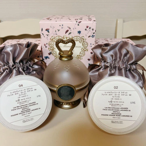 Les Merveilleuses Ladurée Juego de 3 piezas de color facial maceta rosa y recambios 02 y 04 Foto 2 de 4