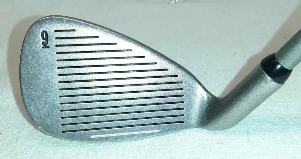 //Acer X.D.S. Step Cavity #9 Iron - Rt Hand - Women's - Graphite Shaft - #1294 - Image 3 of 4