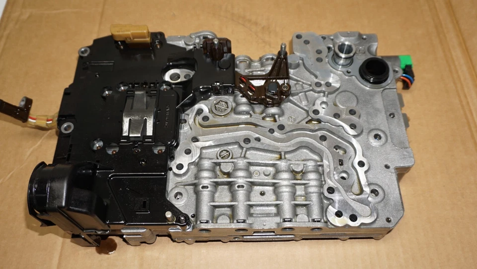 GA8HP70Z Cuerpo de válvula de transmisión automática mecatrónica OEM BMW E70 E71 #1 Foto 2 de 4