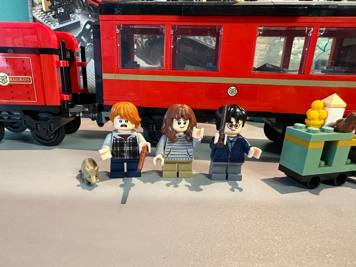Lego Harry Potter Hogwarts Express 75955 100% Complete Set