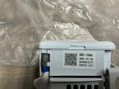 da97-17534a Samsung icemaker assembly with easy mount. New OEM.