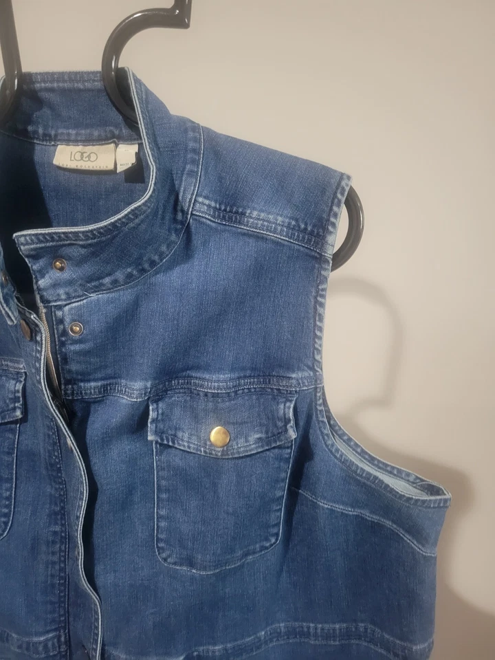 Logo Lori Goldstein Size 2X Med Wash Utility Denim Vest A690984 NWOT - Image 3 of 4