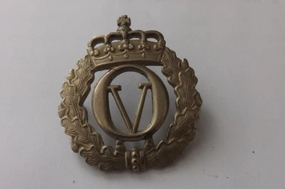MILITARY BADGE NORWAY NORWEGIAN ARMY CAP BADGE KING OLAV V 4.75CM X 4CM (4706) - Image 1 of 3
