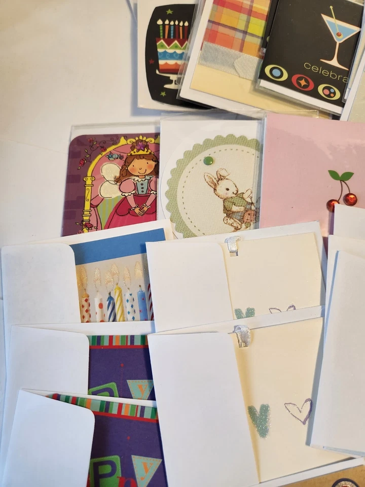 Lot of 30 Mini Note Cards w/Envelopes 14 In Plastic, 16 Have Envelopes Only - Image 4 of 4