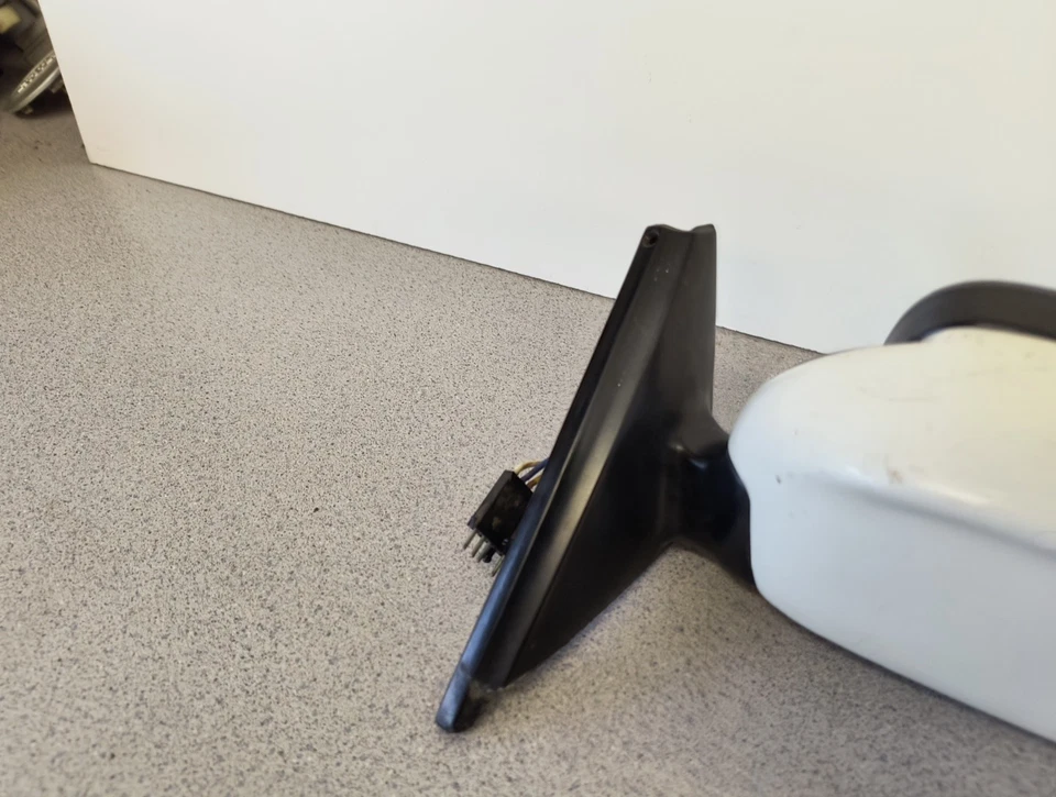 BMW 635CSi e24 L6 1985-1989 espejo retrovisor izquierdo del lado del conductor blanco Foto 4 de 4