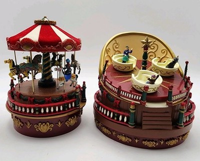 Mr Christmas Mini Wind Up Carnival Spinning Cup Ride and Mini Carousel