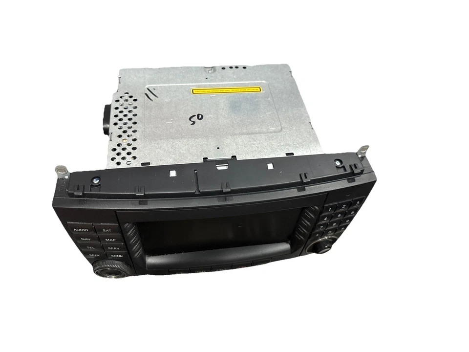 05-09 Mercedes W209 CLK350 CLK550 Command Head Unit Radio Navigation CD OEM - Image 2 of 4