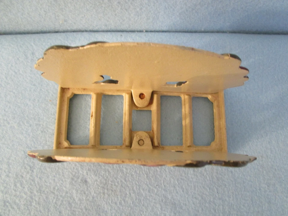 Painted Cast Iron GRAPE MOTIF NAPKIN HOLDER double sided - Image 3 of 4