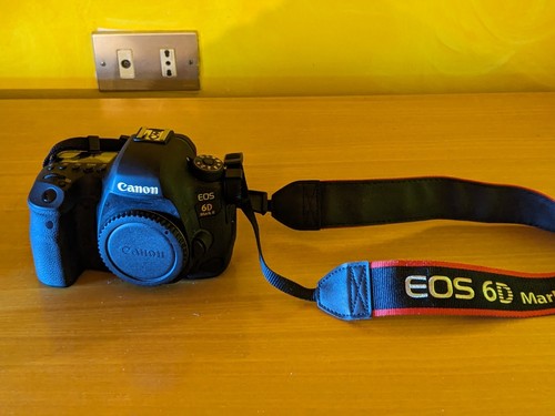 Canon EOS 6d mark ii SLR FULL FRAME - KIT EF 24-105 IS STM - Foto 2 di 15
