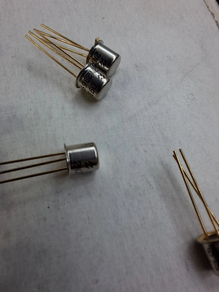 10X 2N2369 National Semiconductor NPN Si Switching Transistor 40V 0.2A TO-18 - Bild 2 von 4