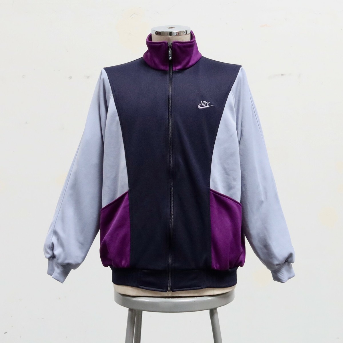 s-l1200.jpg s-l1200.jpg