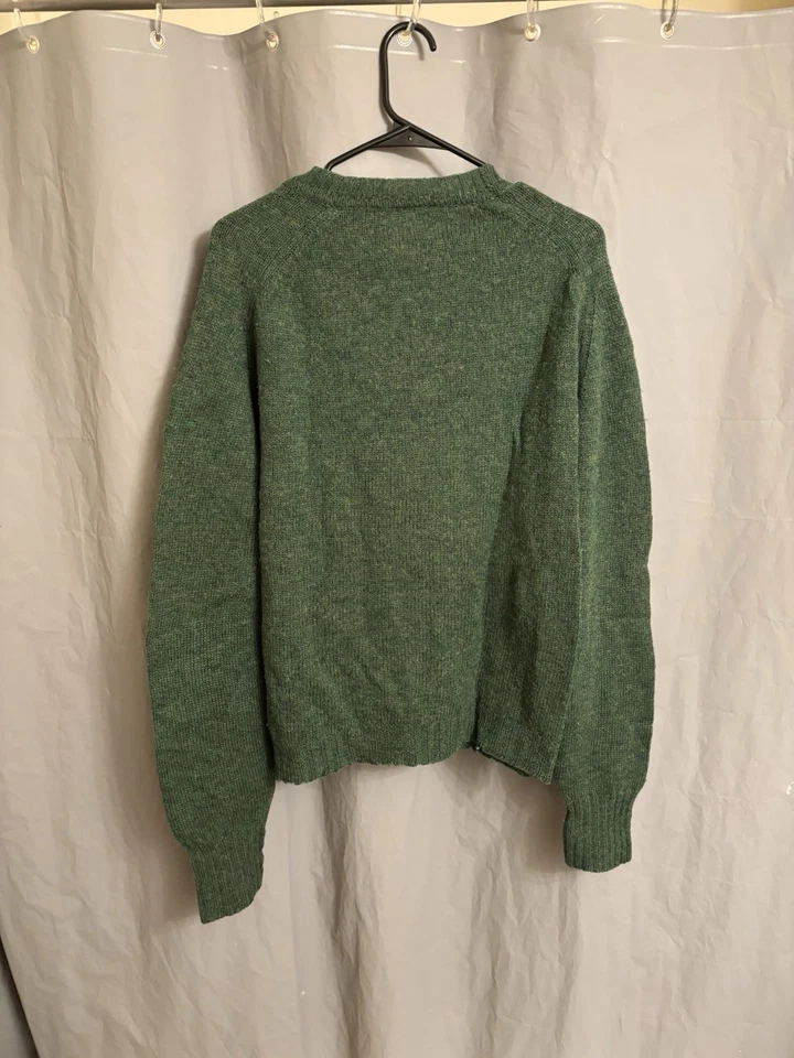 Vintage 1970s Puritan 100% Wool Sweater Emerald Green Made In USA Size Large - Image 3 of 4