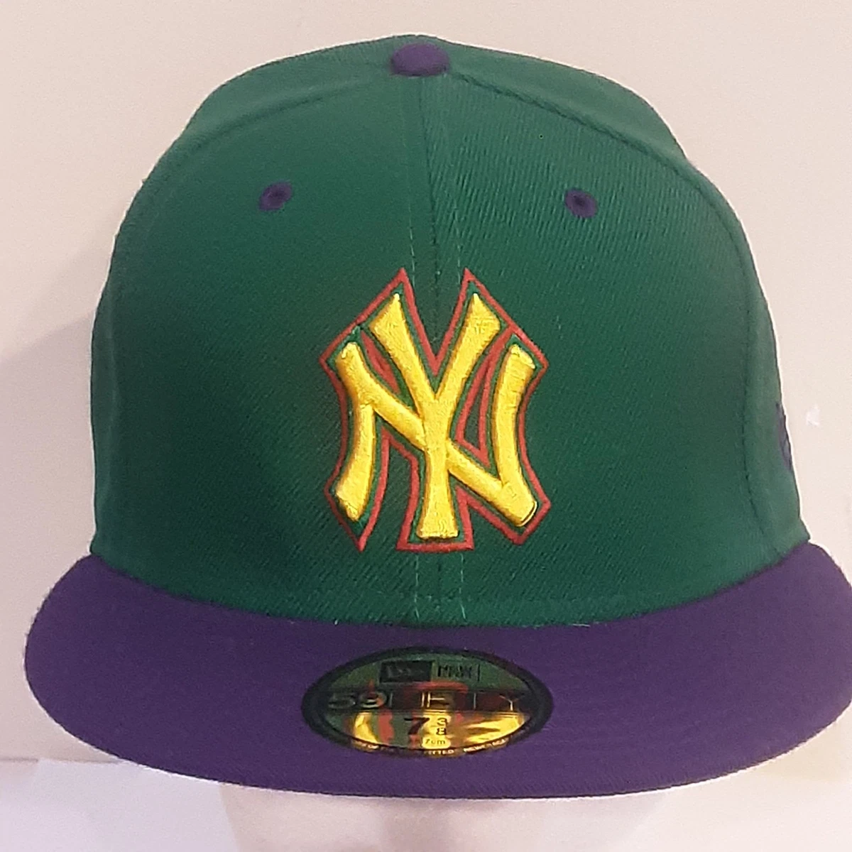 New Era New York Yankees 7 3/8 Size MLB Fan Apparel & Souvenirs