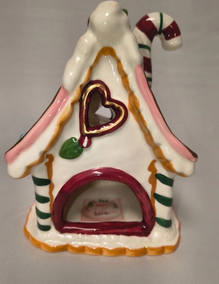 Blue Sky Clayworks Goldminc "MOM'S COOKIE COTTAGE" Tea Light Candle House, X-mas