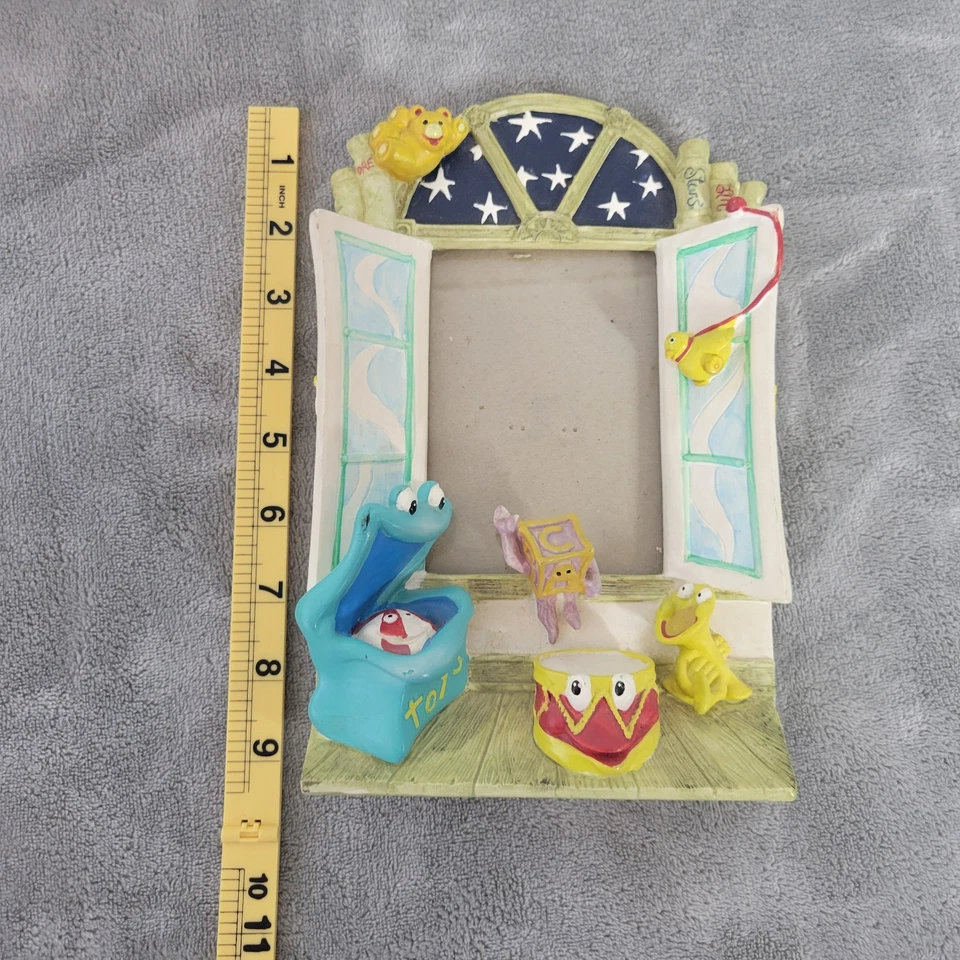 Vintage Terragrafics Childs Photo Frame 3D Musical Instruments Resin 3.5x5" - Image 3 of 4