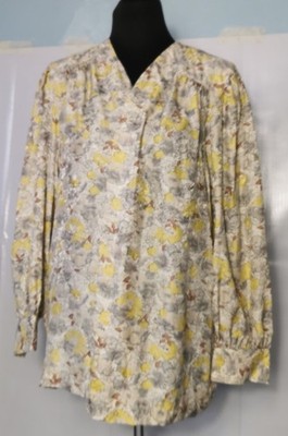 Peter Hahn Silk Jacket. Used in good condition. 100% silk. Size:M