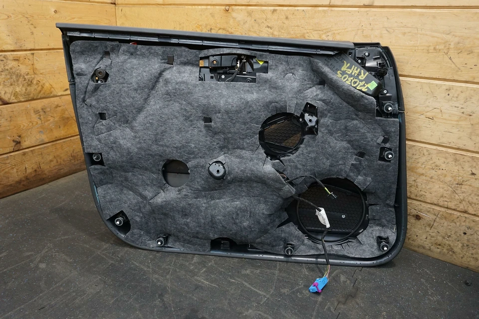 Panel embellecedor puerta interior delantero derecho negro Alcantara 4H1867104CWFA Audi S8 11-18 Foto 4 de 4