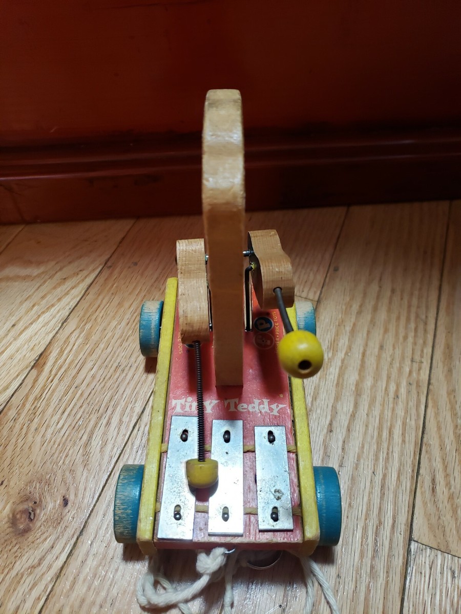フィッシャープライス社　トイストーリー　タイニー・テディ・シロフォン　希少 Vintage FISHER PRICE Musical Tiny Teddy Xylophone Wood Pull Toy