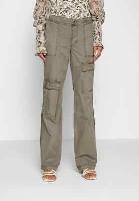 Free People THE THING IS LOW RISE Utility Cargo Hose Grau US 0 UK 4
