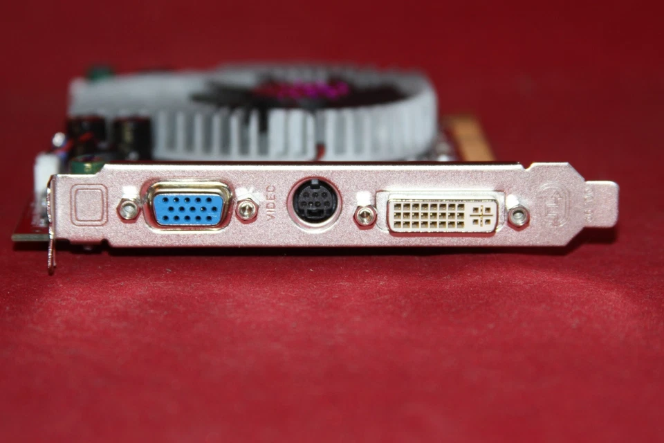 Sapphire ATI Radeon X1600 PRO ADV, 512MB DDR2. AGP Graphics Card (87-3C85-S3-SA) - Image 3 of 4