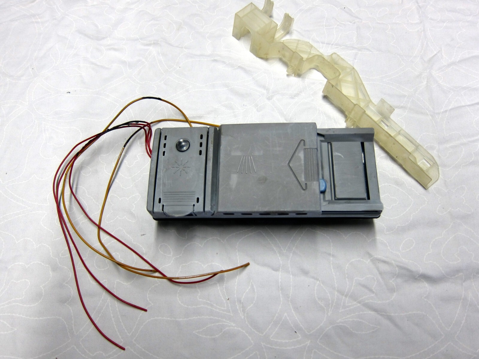 Bosch Dishwasher Detergent Soap Dispenser from SHU33A06UC /22 eBay