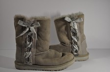 UGG Kids Pala Classic Boots Youth Size 4 Gray Suede Sheepskin Fur Lined Bow