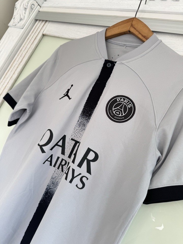 MAILLOT DE FOOT du Nigeria version CAN 2024 , taille L , neuf avec
