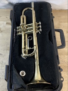 Bach TR300 Bb Student Trumpet Brass Lacquer with Original Case & Mouthpiece