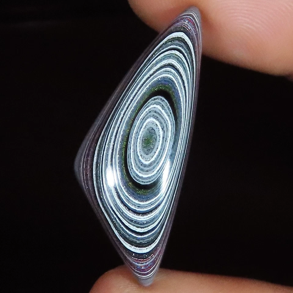 FORDITE DETROIT ÁGATA cabujón piedra preciosa creada en laboratorio 10,10 Cts. (12 x 33 x 06 mm) Foto 2 de 4