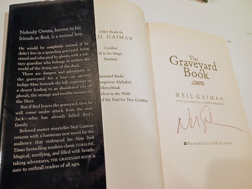 The Graveyard Book SIGNED Neil Gaiman - First Edition HC DJ Very Good