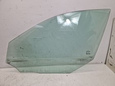 Seitenscheibe/Fensterscheibe Vorne Links Gr&uuml;nglas Passt f&uuml;r MERCEDES-BENZ